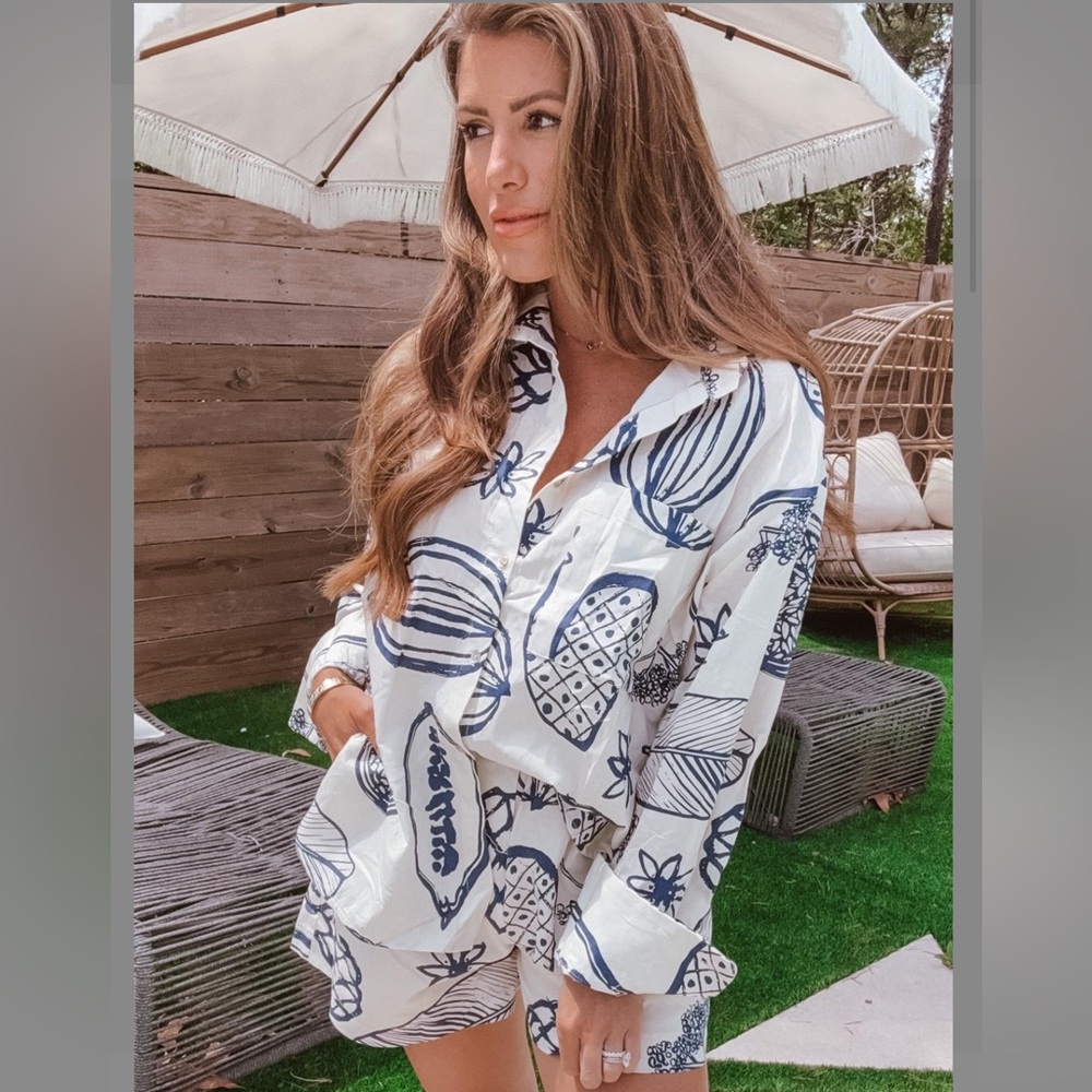 Two Piece Set